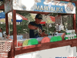Lapak PKL di Monumen Tsunami Maumere Ramai, Pedagang Pertahankan Harga Jual